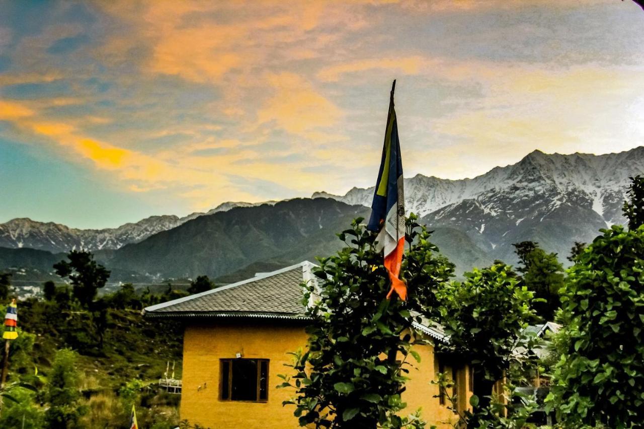 Prakriti Aalay - Riverside Mountain View Boutique Eco Resort Dharamshala Buitenkant foto